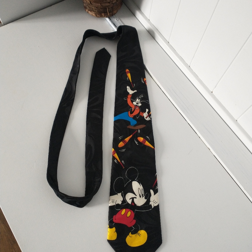 Mickey Mouse tie by BALANCINE INC.  C